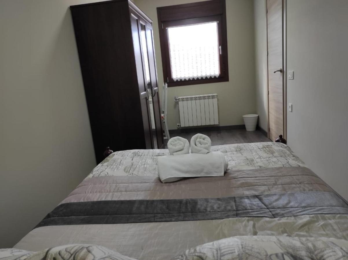 Apartamentos Turisticos Las 3 Golondrinas Penafiel Luaran gambar